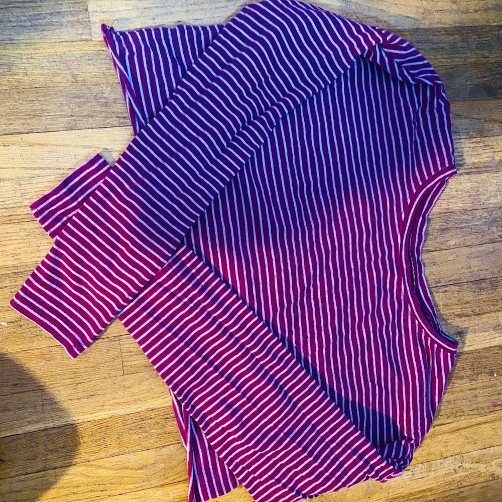 old navy long-sleeved striped crop top